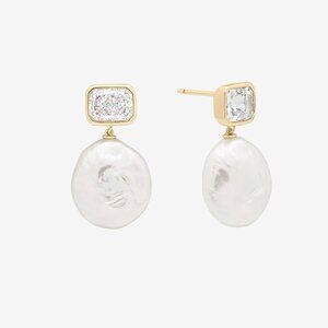 SHASHI Emerald Baguette Cleo Earring in Gold & Pearl 14K diamond dangle